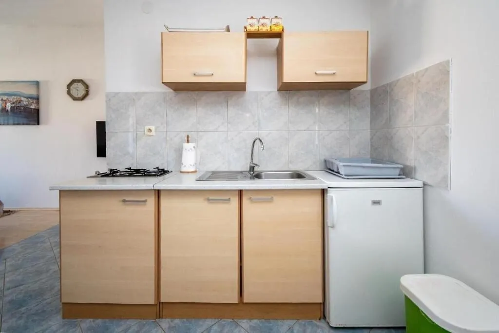 Apartments Gavro Vir 0*,