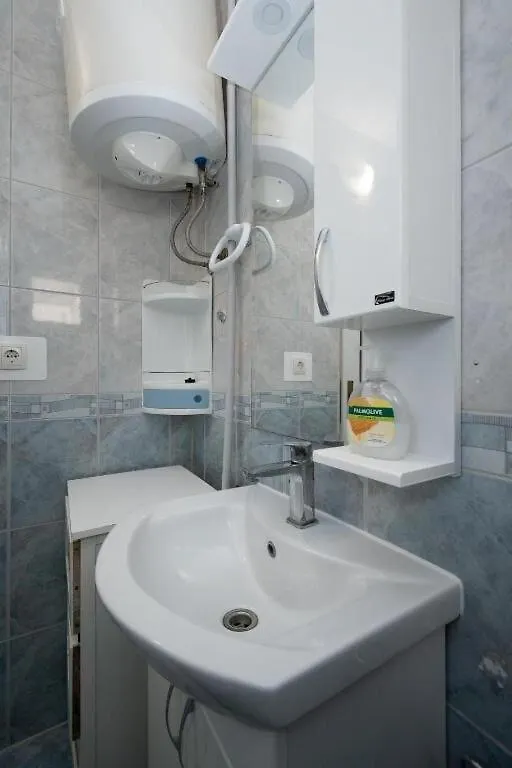 Apartments Gavro Vir Croatia