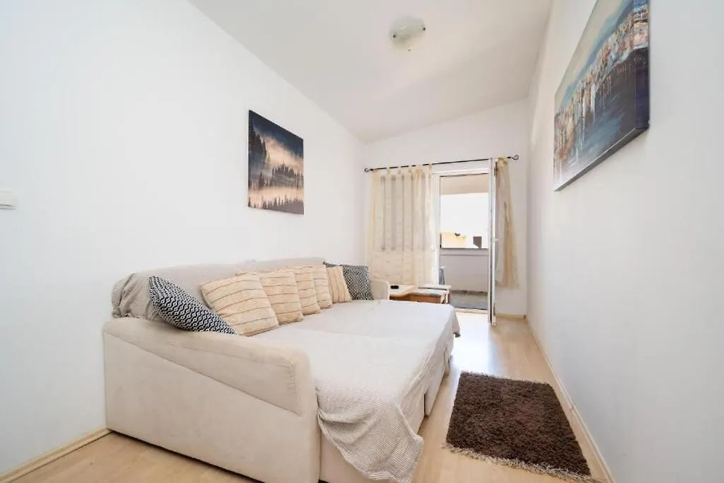 Apartments Gavro Vir