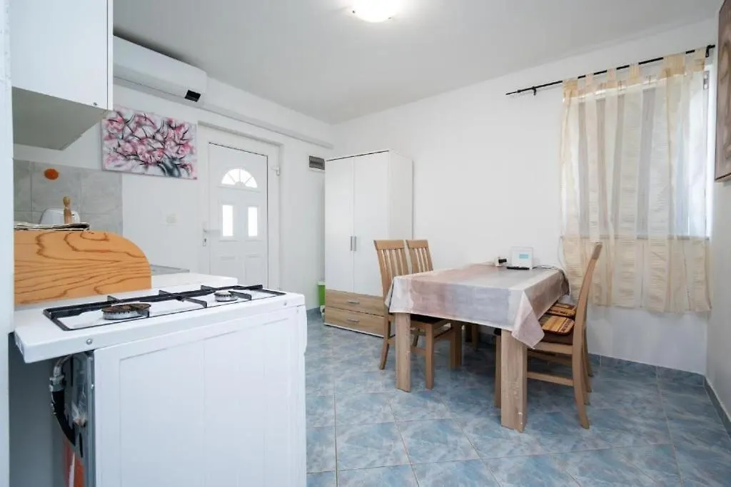 Apartments Gavro Vir
