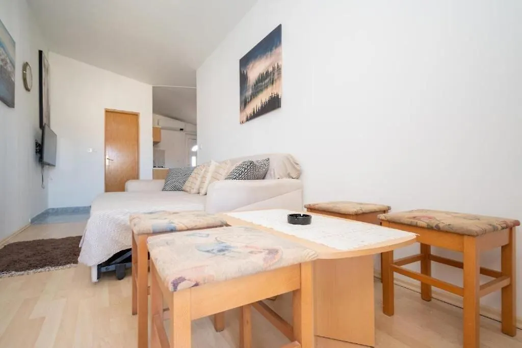Apartments Gavro Vir
