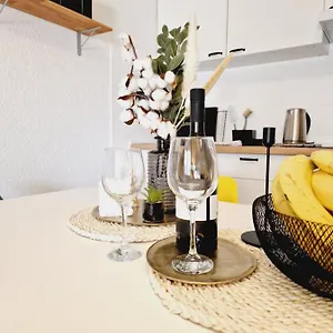 Apartmán Melani, Vir