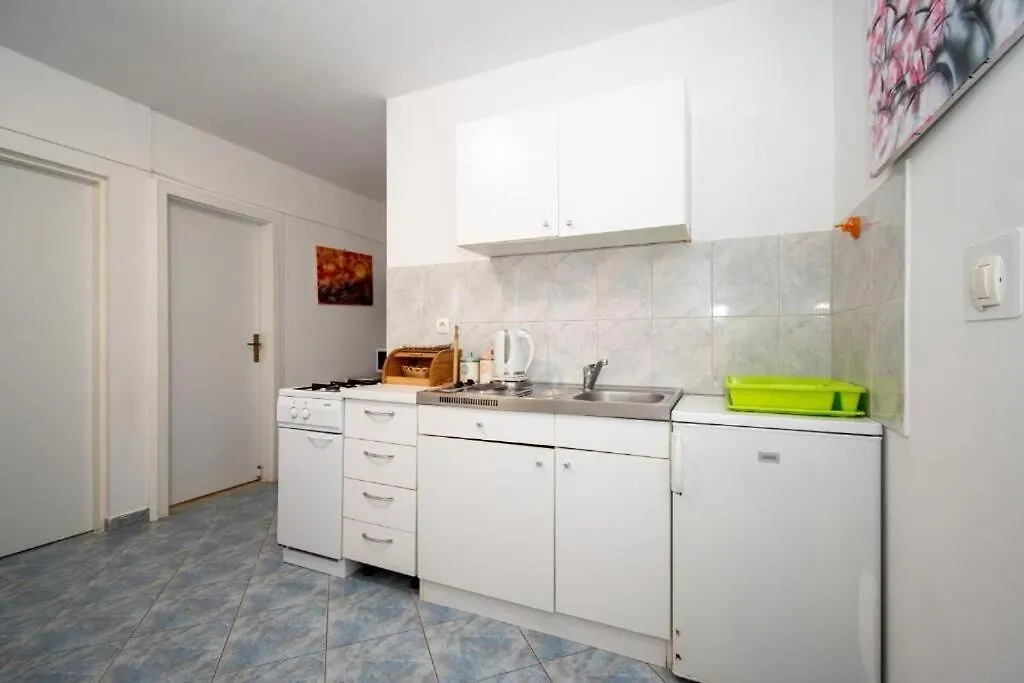 Apartments Gavro Vir