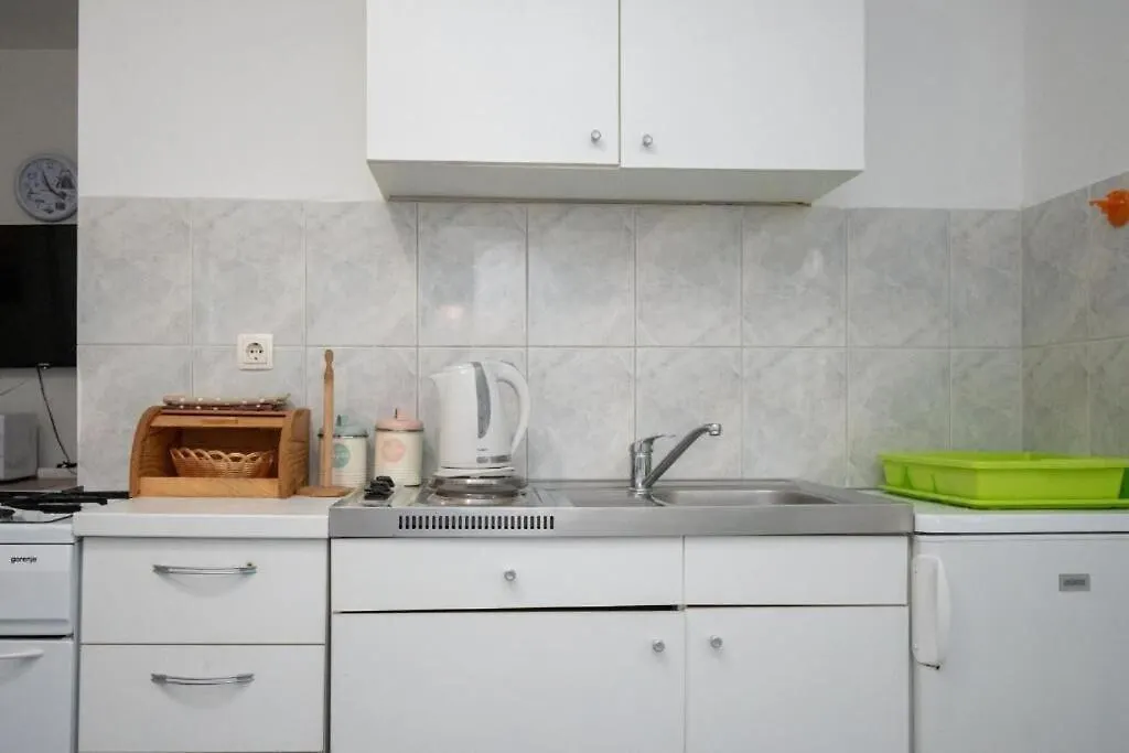 Apartments Gavro Vir 0*,  Croatia